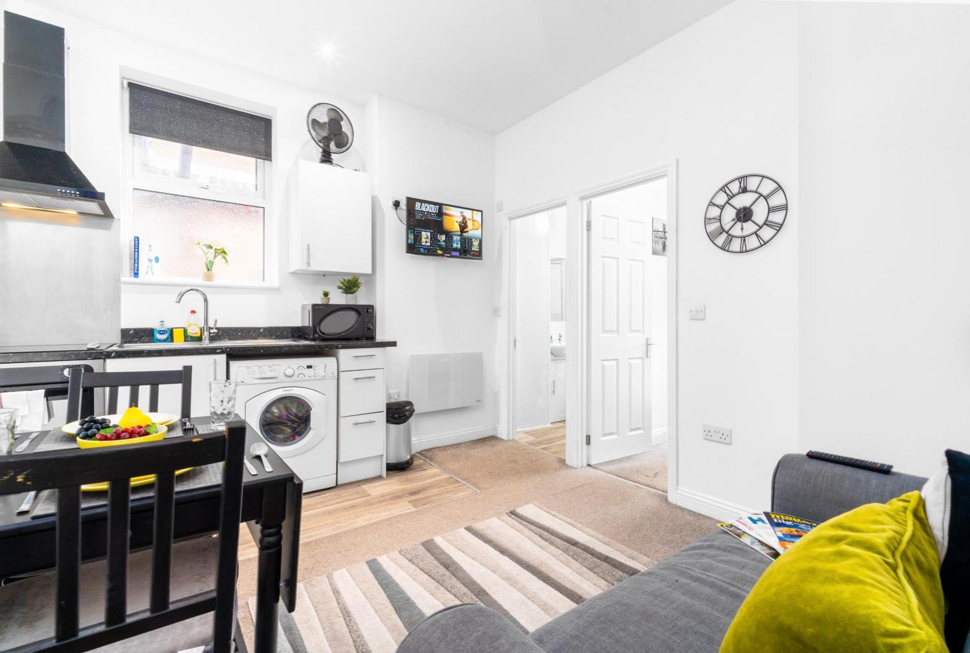 Emerald Delightful Suite Moseley Mews, Birmingham By Staystaycations Exterior photo